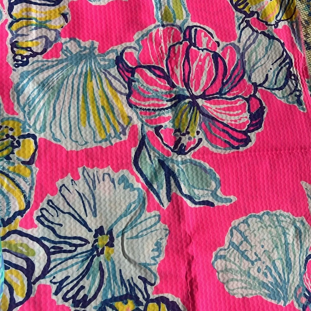 Lilly Fabric - Picture 2 of 2